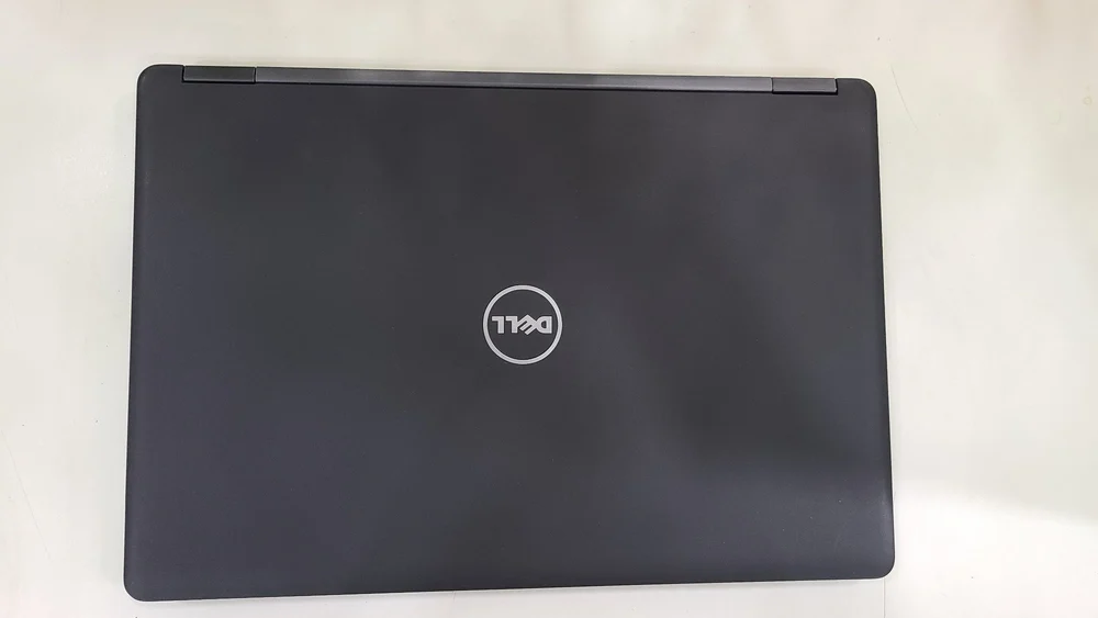 dell-latitude-5480-laptop-intel-core-i7-6th-gen-8gb-ram-256gb-ssd-1000x1000 (4)